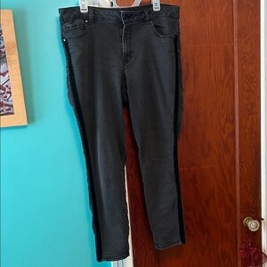 Black Skinny Jeans
